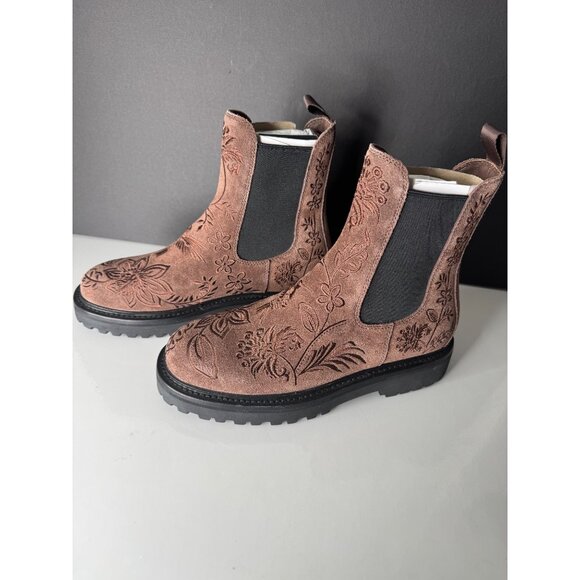 Johnny Was Bluma Chelsea Embroidered Boot Brown Suede Size 8 NEW - Picture 2 of 5